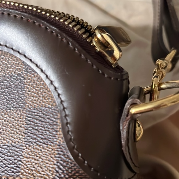 Louis Vuitton DAMIER TREVI GM HANDBAG - Picture 13 of 16